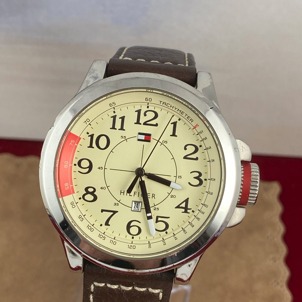 Tommy Hilfiger Mens Big Analog Quartz Watch Tommy Hilfiger Mens Big Analog Quartz Watch